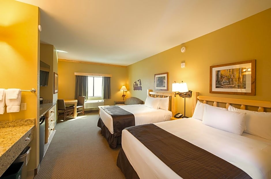 Photo 1 of 3 of Grand Bear Suite - Water Park Included
