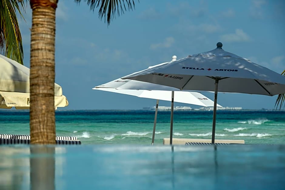 Casa del Jaguar Beach Hotel