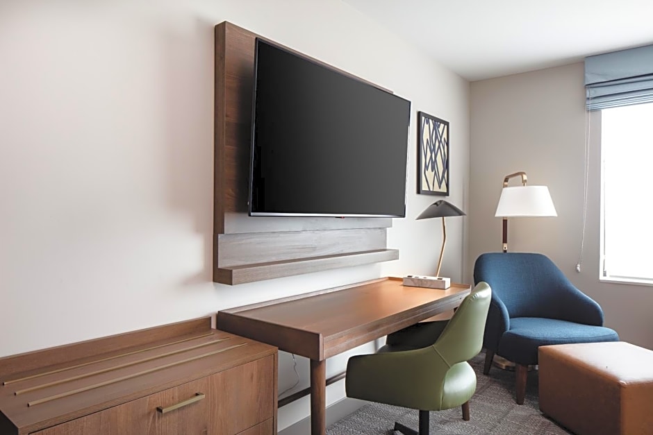 Staybridge Suites - Iowa City - Coralville, an IHG Hotel