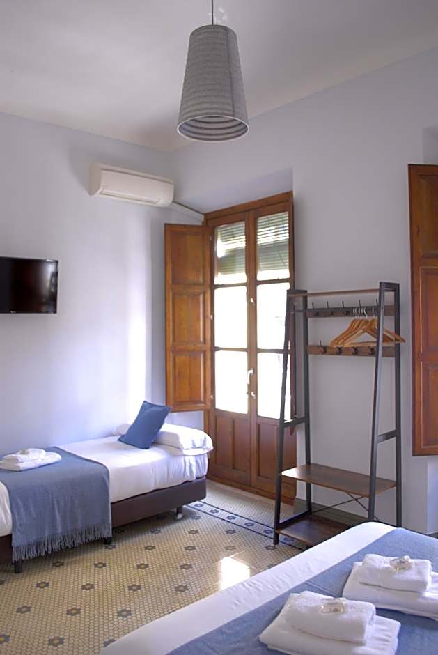 La Perla Granada Suites