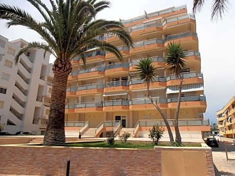 Apartamentos Surfing 3000