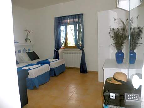 Large Double or Twin Room