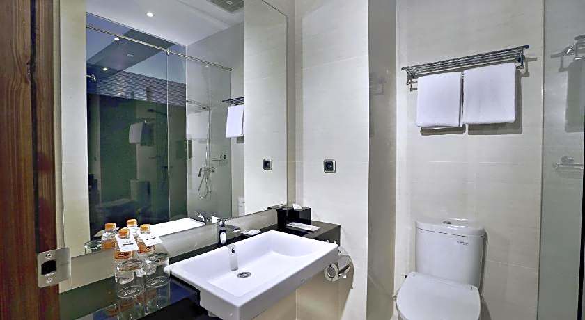 Hotel Neo Dipatiukur by ASTON