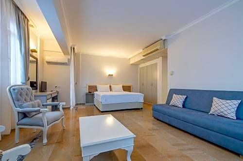 Hanedan Beach Hotel