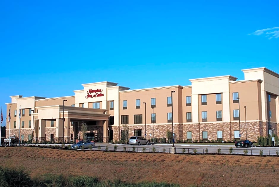 Hampton Inn By Hilton And Suites Center