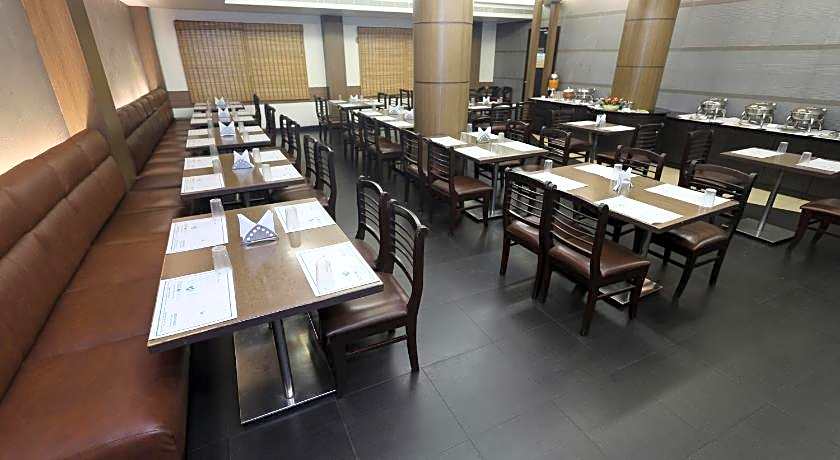 Hotel Abirami Residency