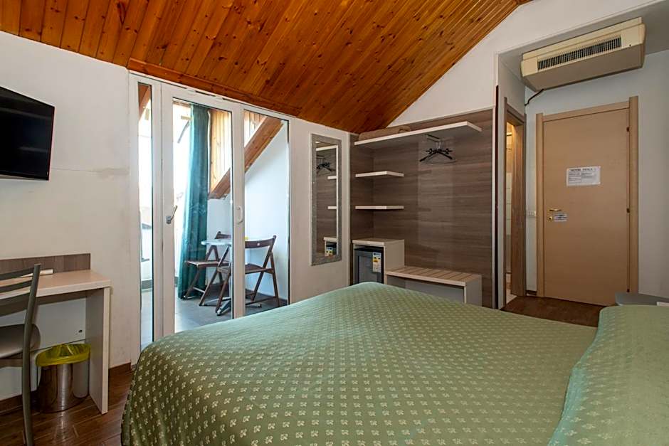 Hotel Piola