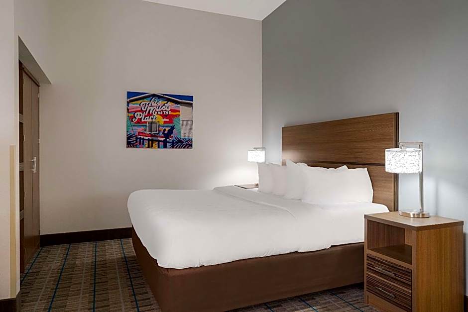 MainStay Suites Wilmington - University Area