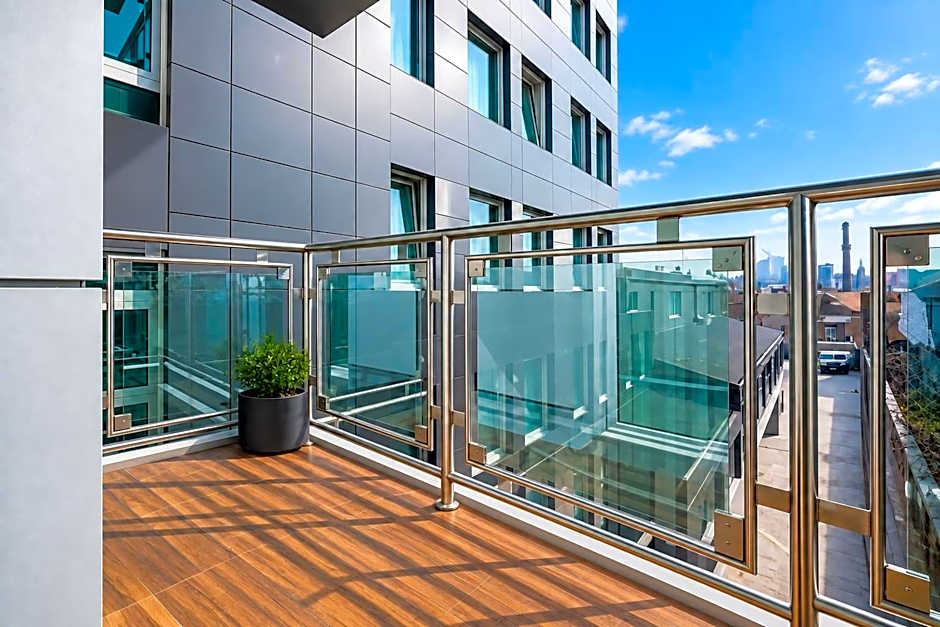 Prezident Hotel Novi Sad - Outdoor Pool & Spa