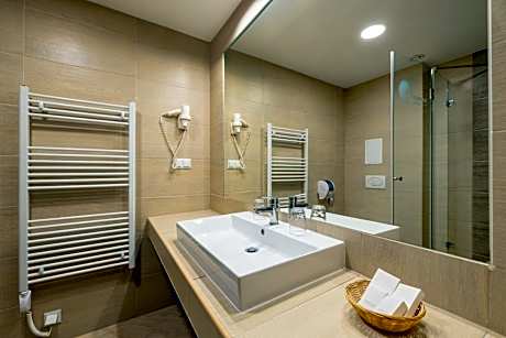 Superior Family Room