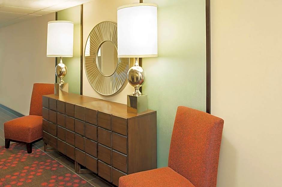 Hampton Inn By Hilton Muskegon