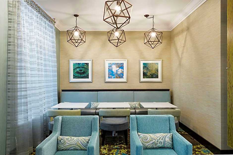 Homewood Suites by Hilton Ottawa Airport