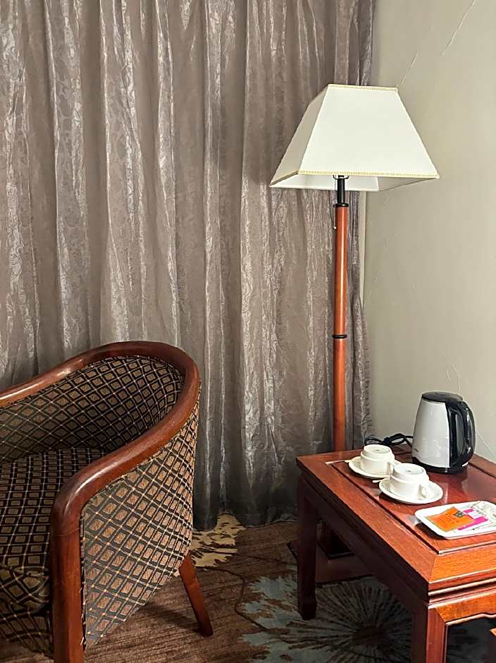 Metro Hotel
