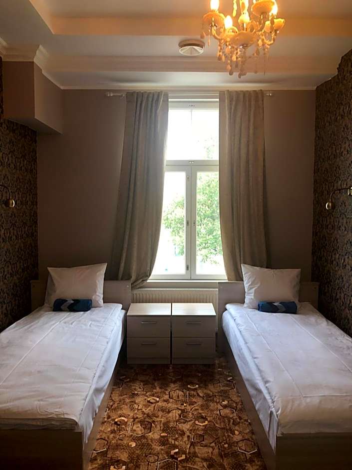 Villa Kadriorg Hostel