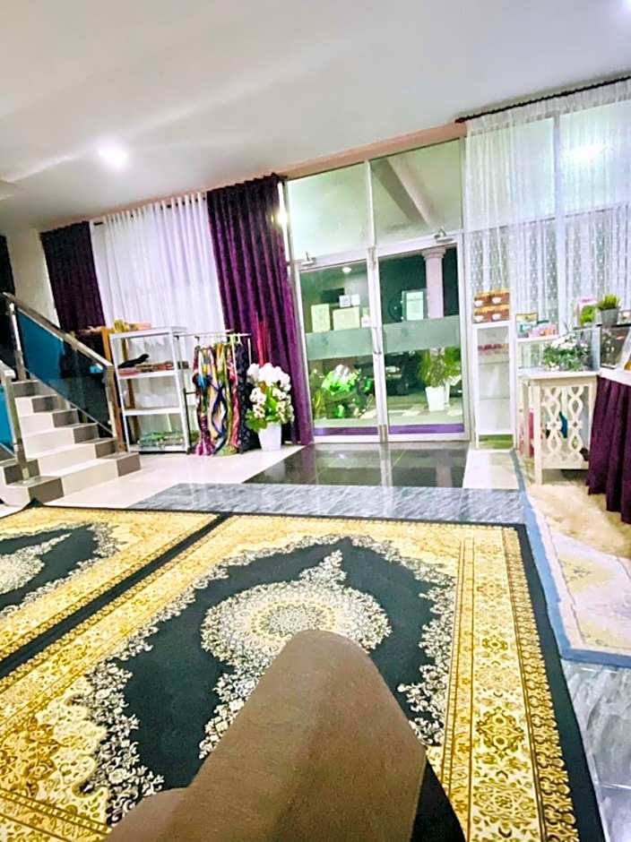 Paka Tamim Seaview Hotel