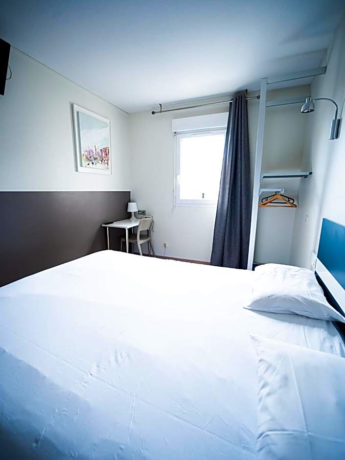 Hotel Grand Cap Rooftop Pool