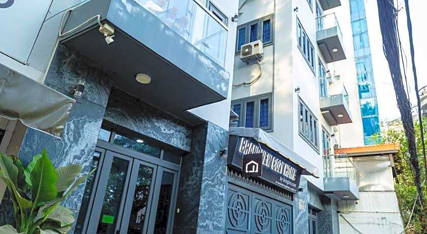 Brand New Cozy Home in the heart of Saigon