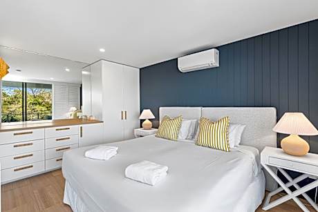 One-Bedroom Deluxe Apartment