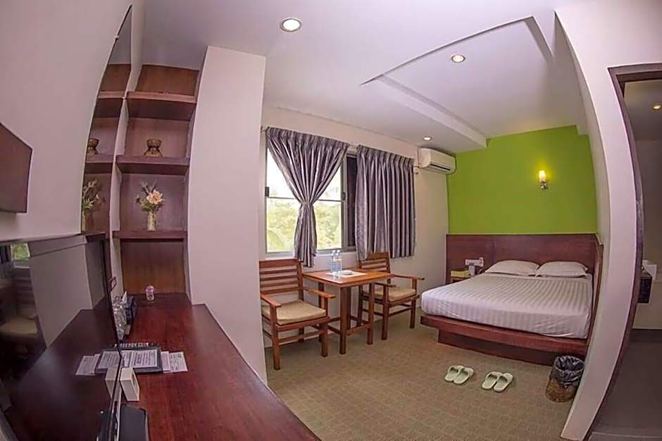 Green Paradise Hotel