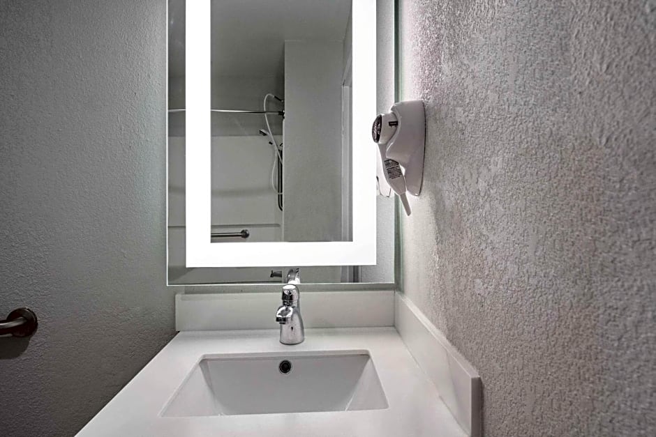 Microtel Inn & Suites By Wyndham Houma