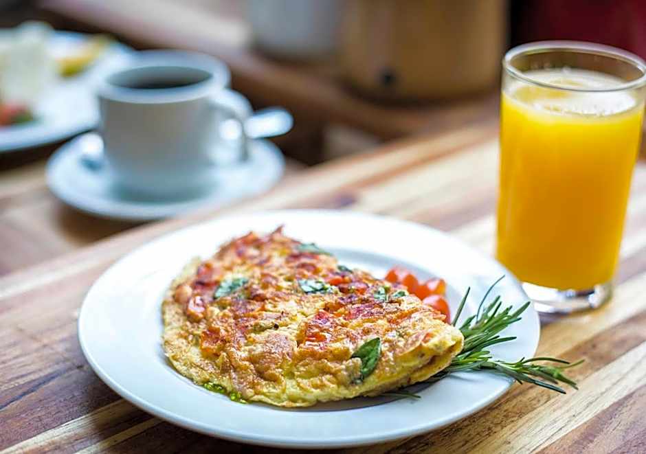 Estanplaza International