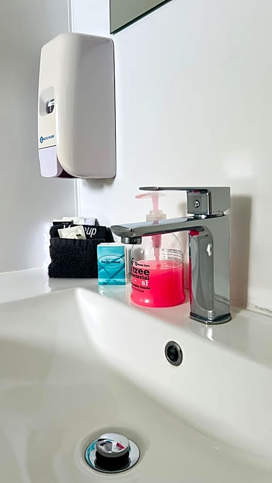 18th Avenue Thermal Motel