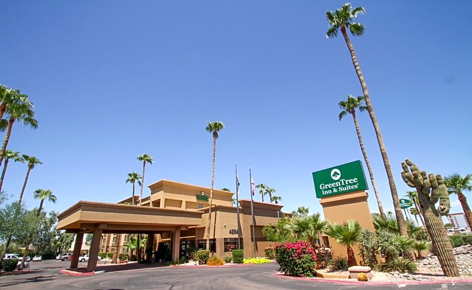 GreenTree Inn Phoenix Sky Harbor