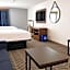 La Quinta Inn & Suites by Wyndham Auburn - University Area