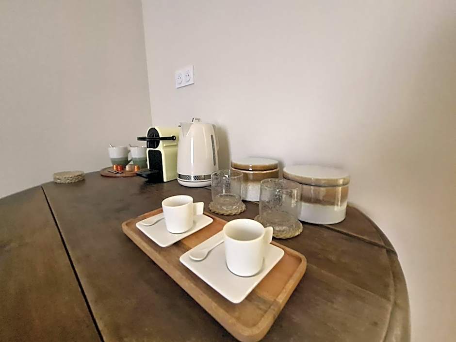 La Maison de Lyna - Suites de charme intra-muros avec parking & autonomie