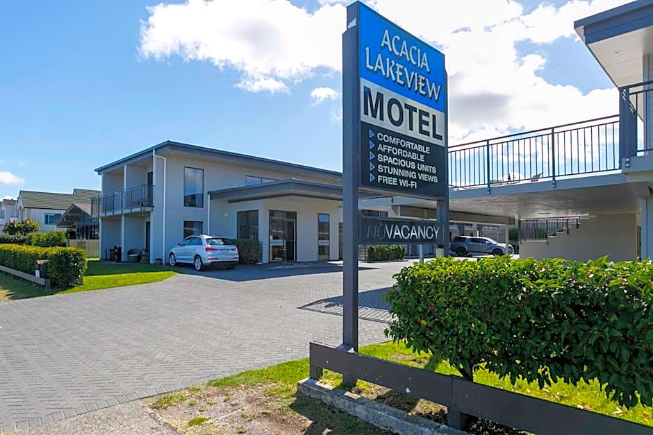 Acacia Lake View Motel