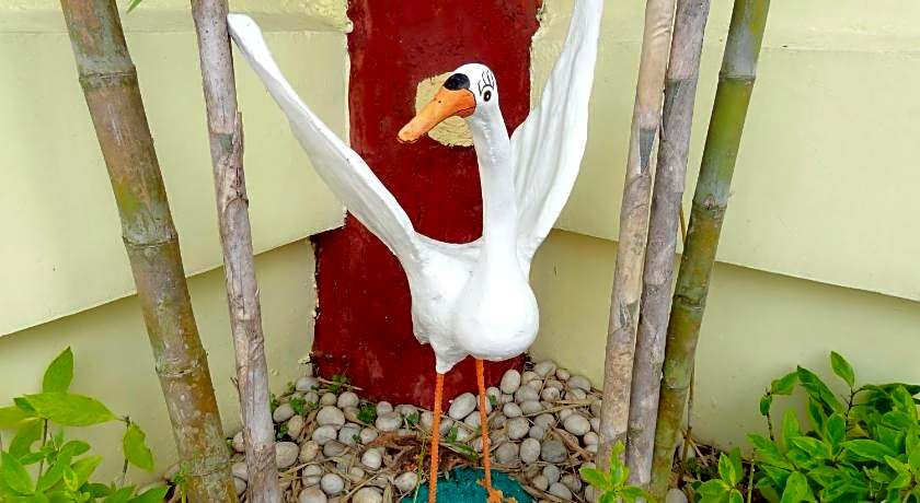 The Executive Villa Inn & Suites