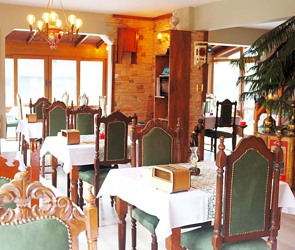 Karamazov Antik Otel