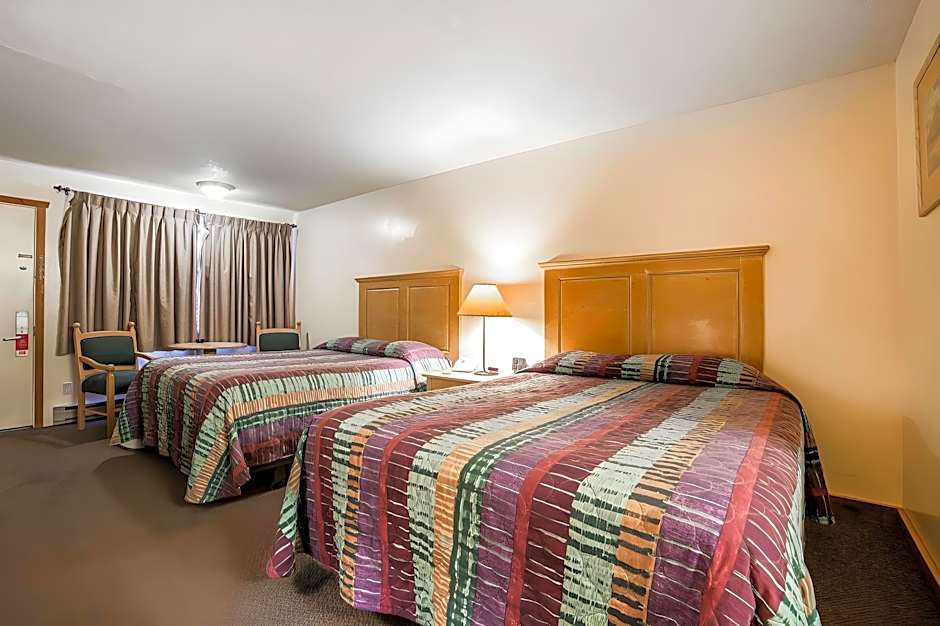 Econo Lodge Inn & Suites Kalispell - Glacier National Park Gateway