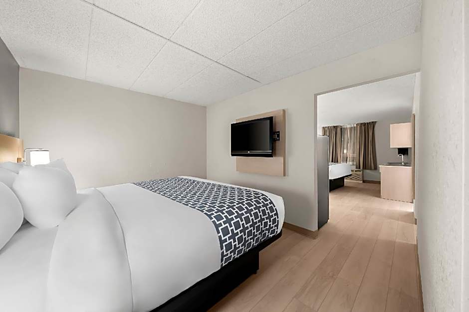 Suburban Studios, Kearney