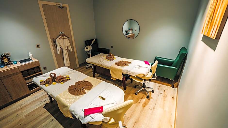 Holiday Inn Goa Candolim By IHG