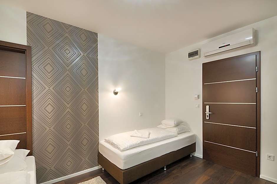 Paulay Downtown Apartments