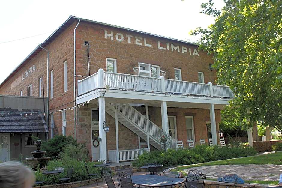 The Hotel Limpia