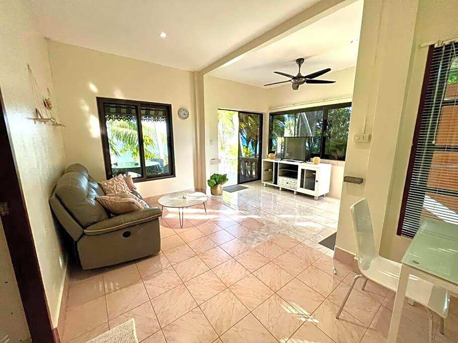 Bohemian Beach House Near Lamai