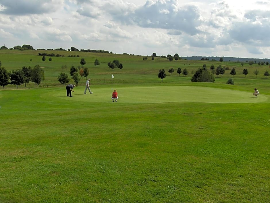 Apartments Golfpark Schlossgut Sickendorf