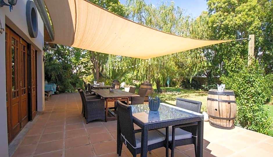 B&B Sauvignon Country Lodge