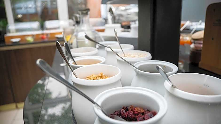 Best Western Plus Grand Hotel Victor Hugo