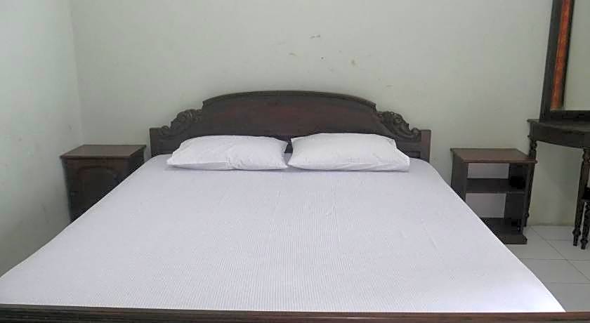 Hotel Garuda Syariah near Alun Alun Banjarnegara