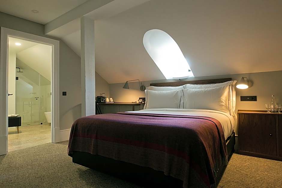 Photo 1 of 5 of Attic
