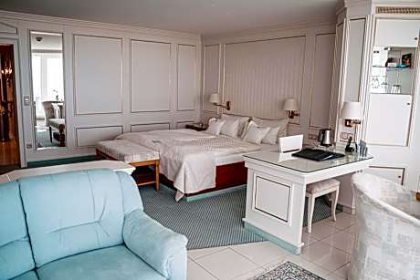 Suite with Sauna