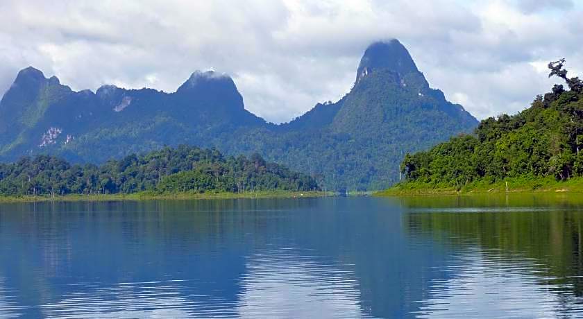 Baandin Chiewlarn Resort