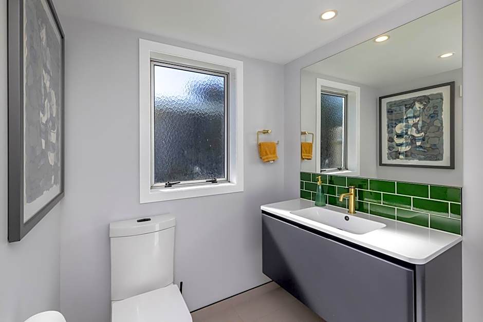 Otaki Beach Guesthouse