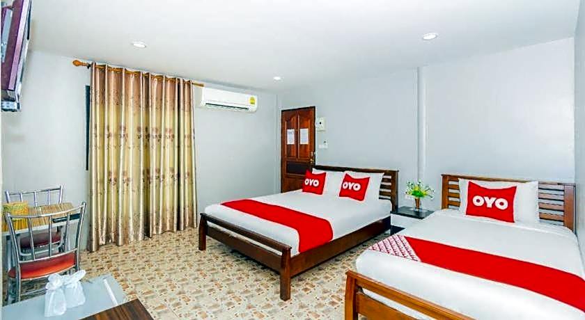 OYO 650 At Night Pranburi