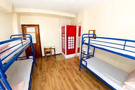 Bed in 4-Bed Mixed Dormitory Room