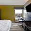 Holiday Inn Express & Suites Allentown-Dorney Park Area By IHG