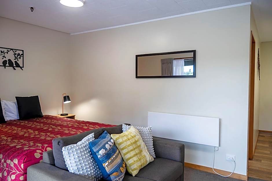 ASURE Aspiring Court Motel